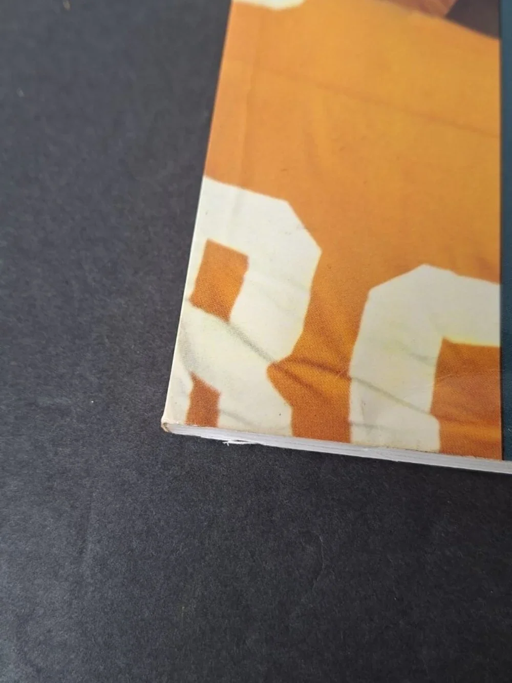 1987 University of Tennessee Volunteers Football Media Guide/Program - Picture 2 of 12